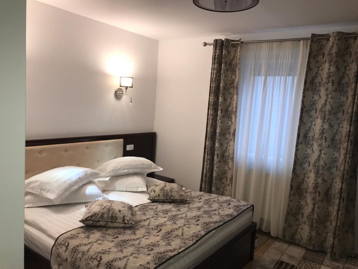 Casa Pino Hotel Brassó Kültér fotó