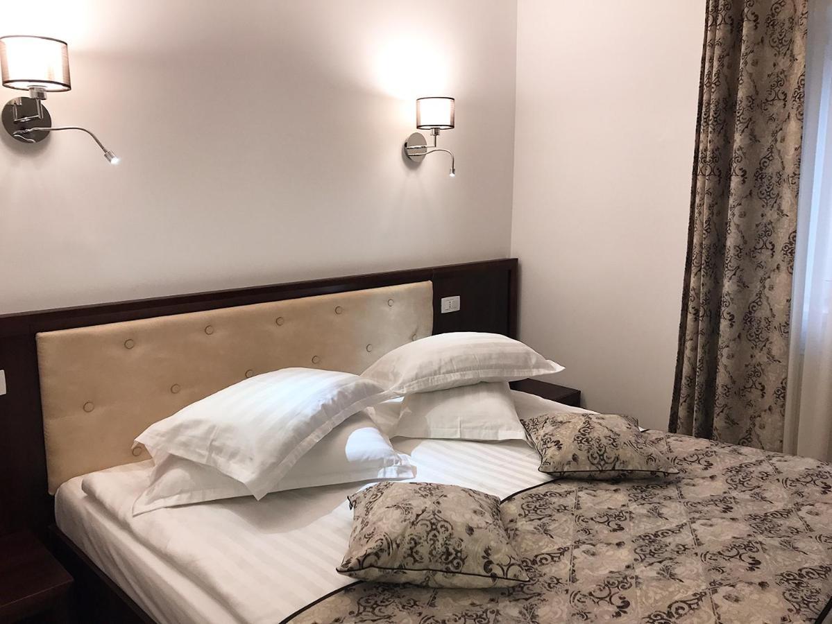 Casa Pino Hotel Brassó Kültér fotó